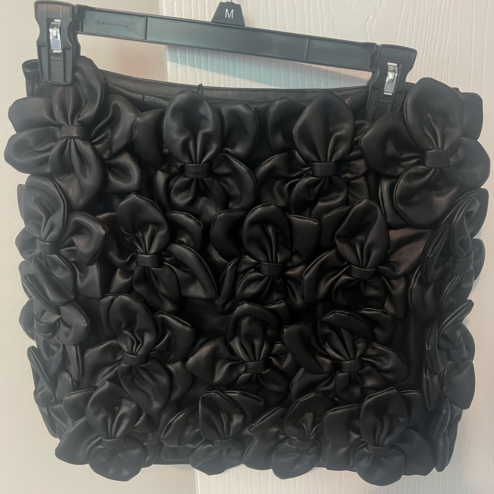 Akira bow mini skirt size M